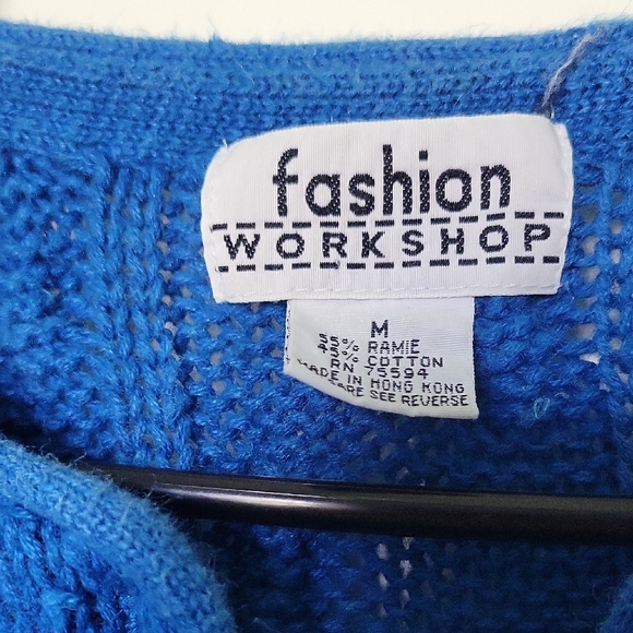 Vibrant Blue V-Neck Cable Knit Sweater - Picture 2 of 6